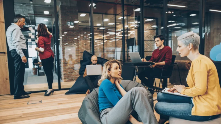 How Co-Working Operators Can Use Member Feedback to Build Communities