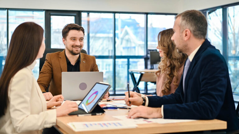 Customer Experience Maturity Model: 3 Stages of CX Maturity
