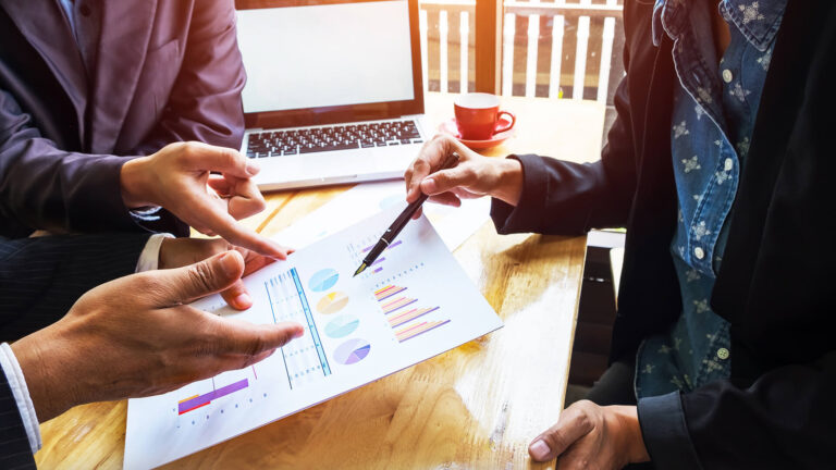 Customer Feedback Strategy: How to Build an Effective Listening Program